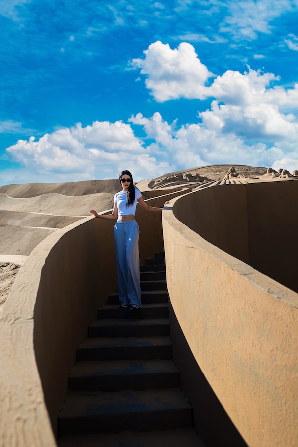 响沙湾,沙漠,度假地,景区,旅游,图片,照片,摄影,内蒙古响沙湾,内蒙古旅游,鄂尔多斯市旅游,莲花酒店,莲花度假酒店,莲沙度假岛,福沙度假岛,悦沙休闲岛,仙沙休闲岛,一粒沙度假村,在线预订,预定,旅行社,AAAAA,5A级旅游景区,库布齐,库布其沙漠,库布其旅游